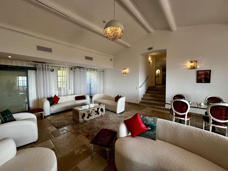 Maison Gordes - 17 chambres - 710m²