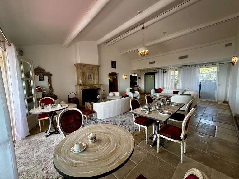 Maison Gordes - 17 chambres - 710m²