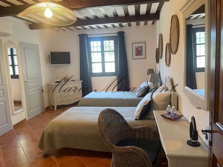 House Gordes - 5 bedrooms - 342m²