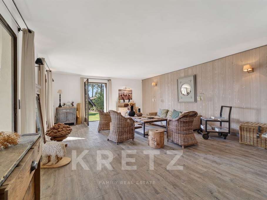 House Gordes