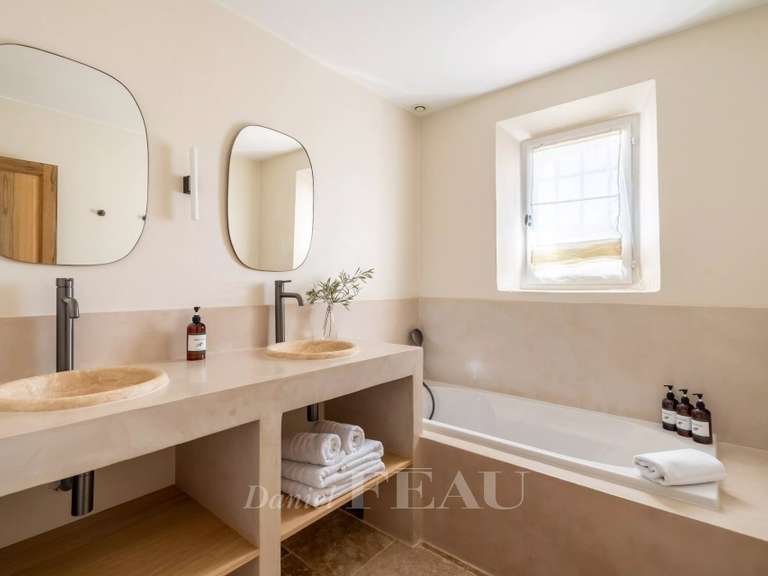 Maison Gordes - 4 chambres - 199m²