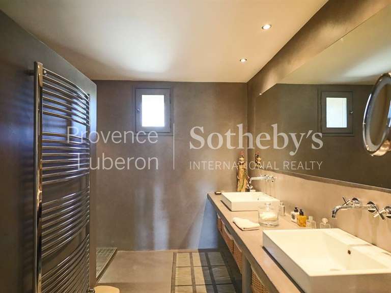 Maison Gordes - 8 chambres - 625m²