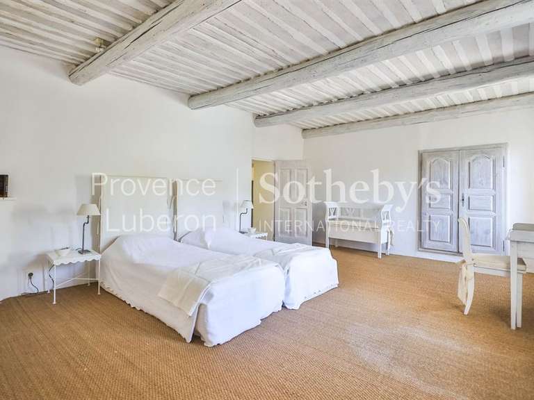 Maison Gordes - 5 chambres - 390m²
