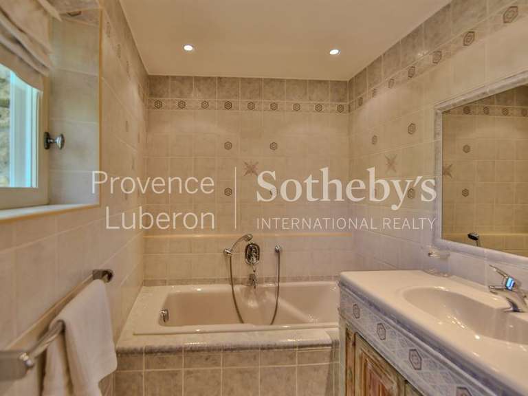Maison Gordes - 5 chambres - 390m²