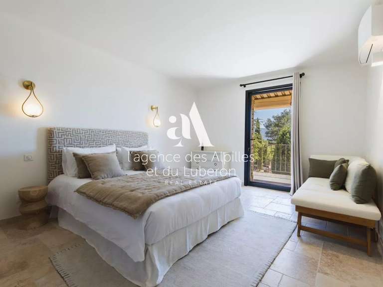 Maison Gordes - 5 chambres - 220m²