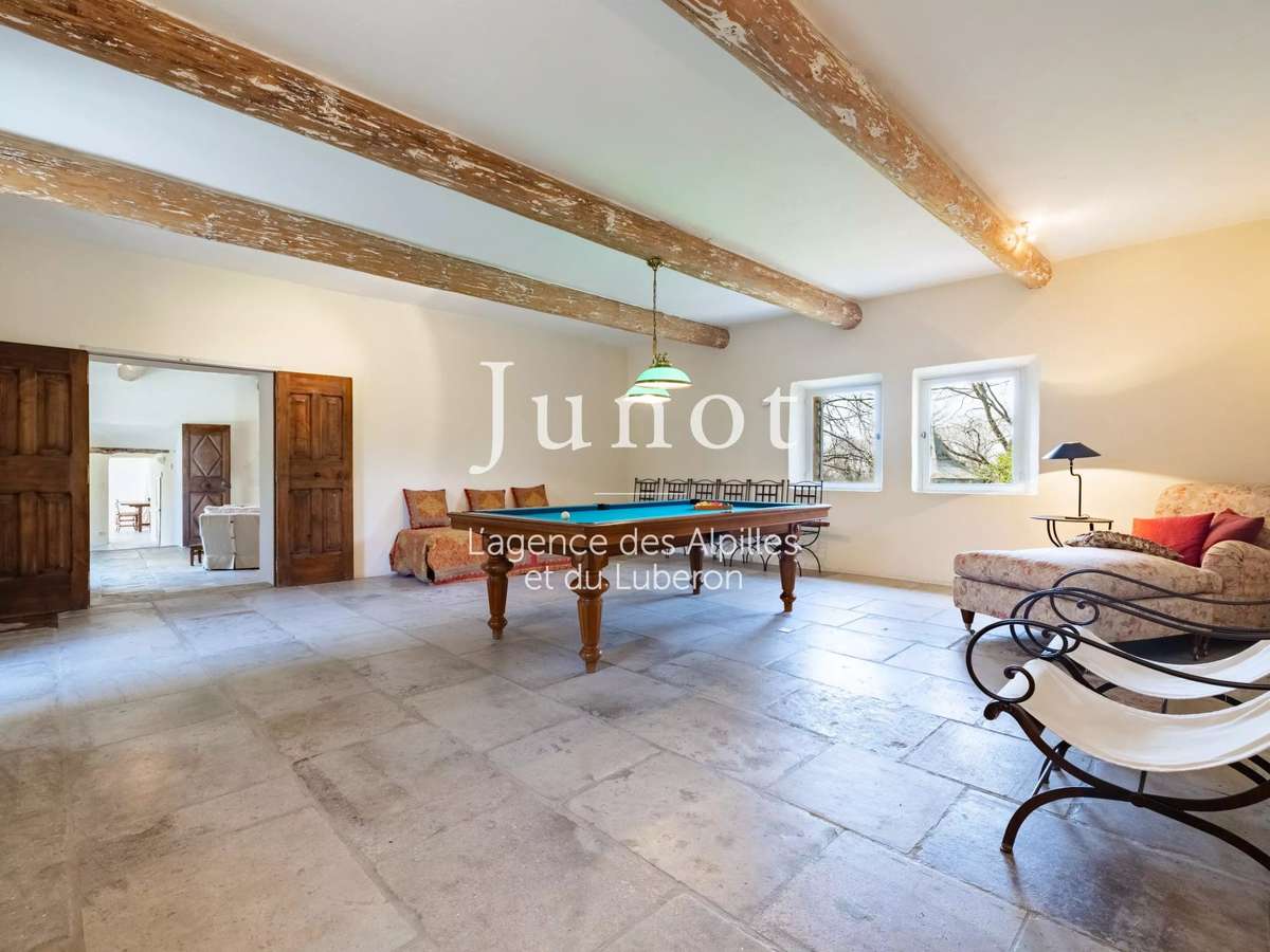 House Gordes