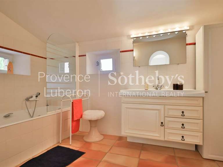 Maison Gordes - 6 chambres - 220m²