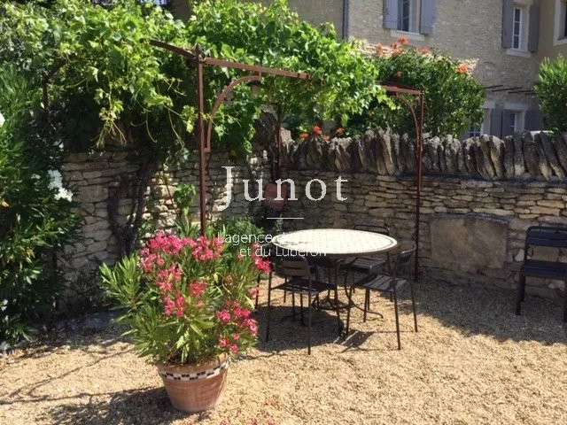 House Gordes