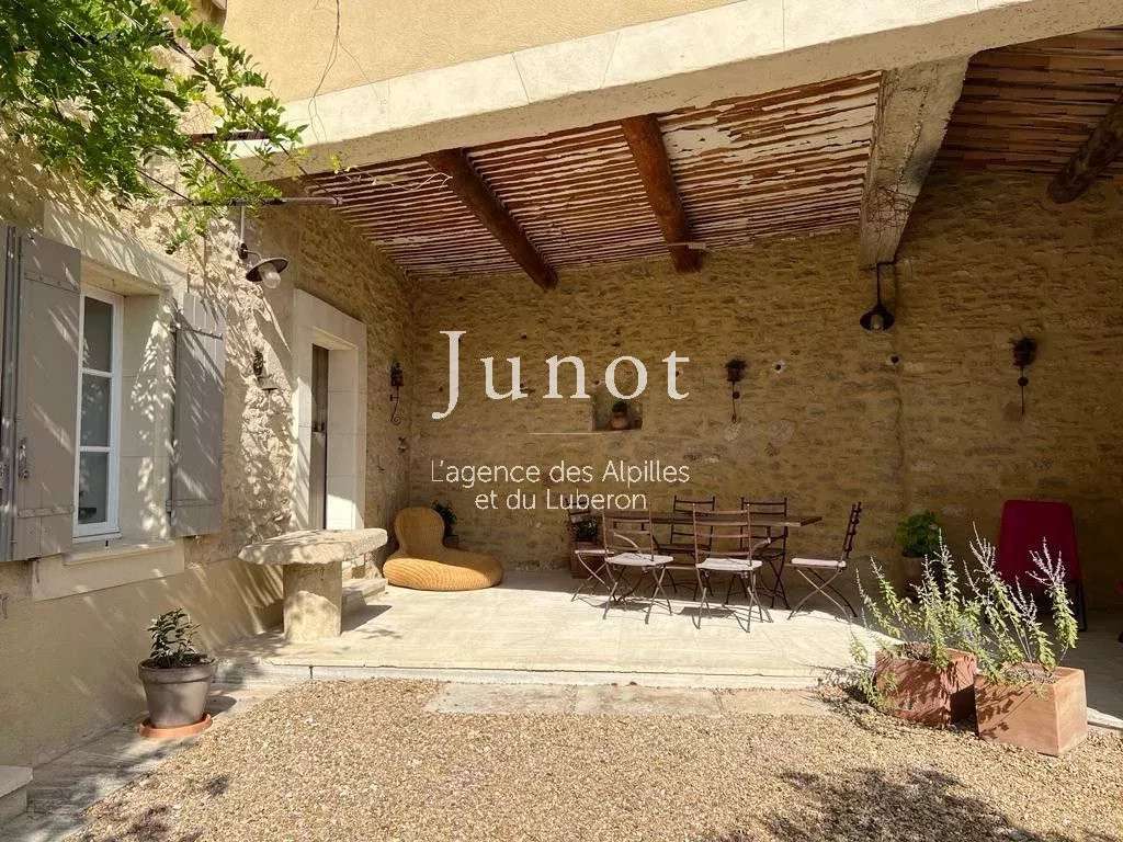 House Gordes