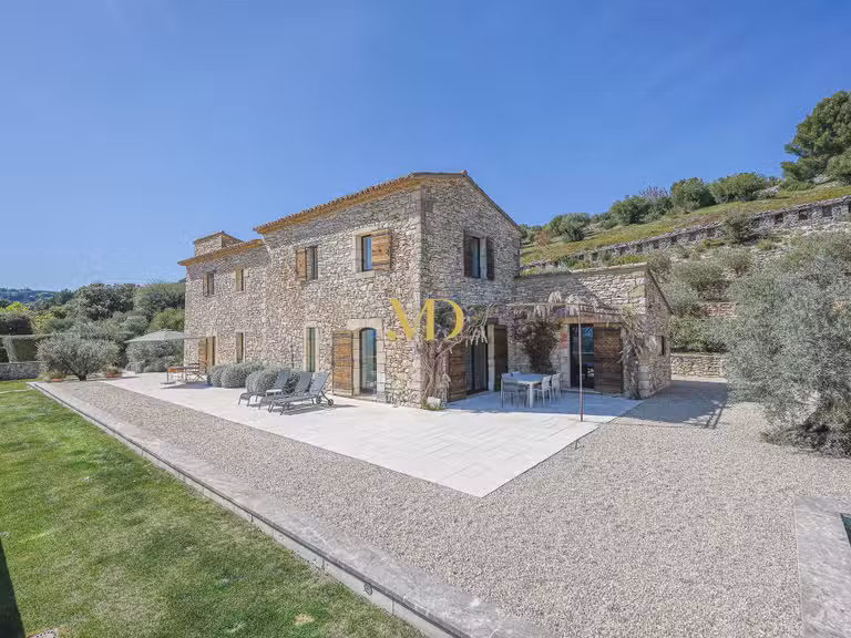 Maison Gordes - 3 chambres - 300m²