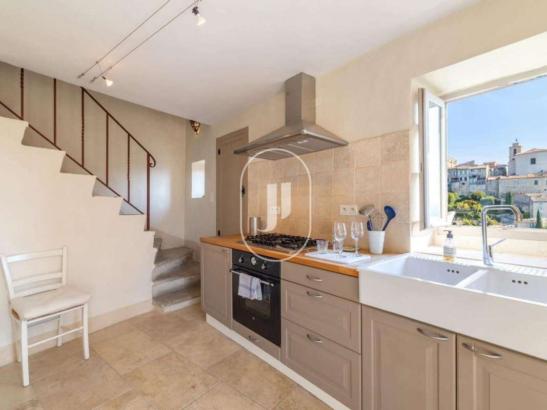 House Gordes