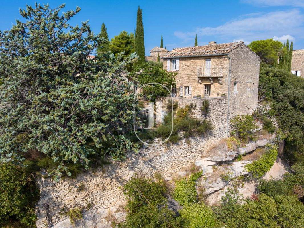 House Gordes