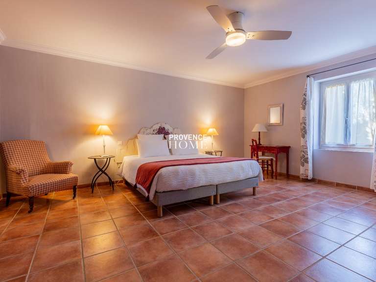 Propriété Gordes - 7 chambres - 468m²