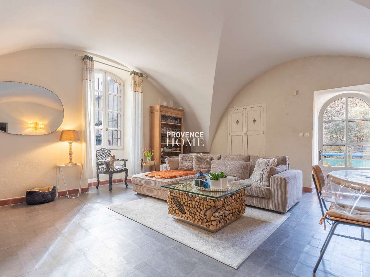 Property Gordes