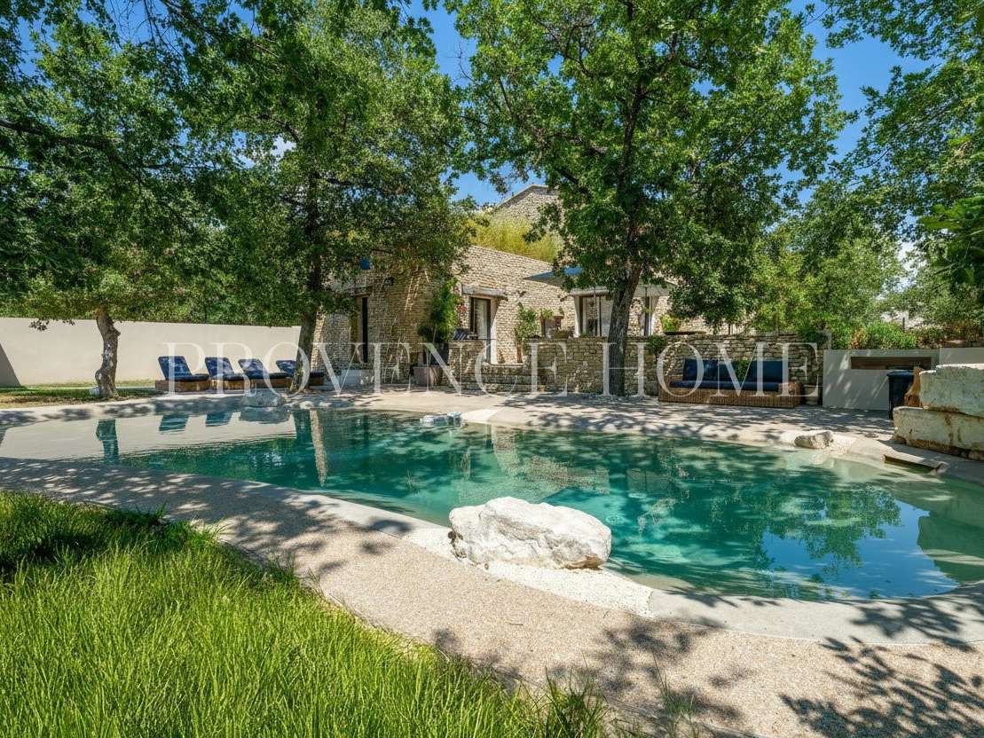 Property Gordes