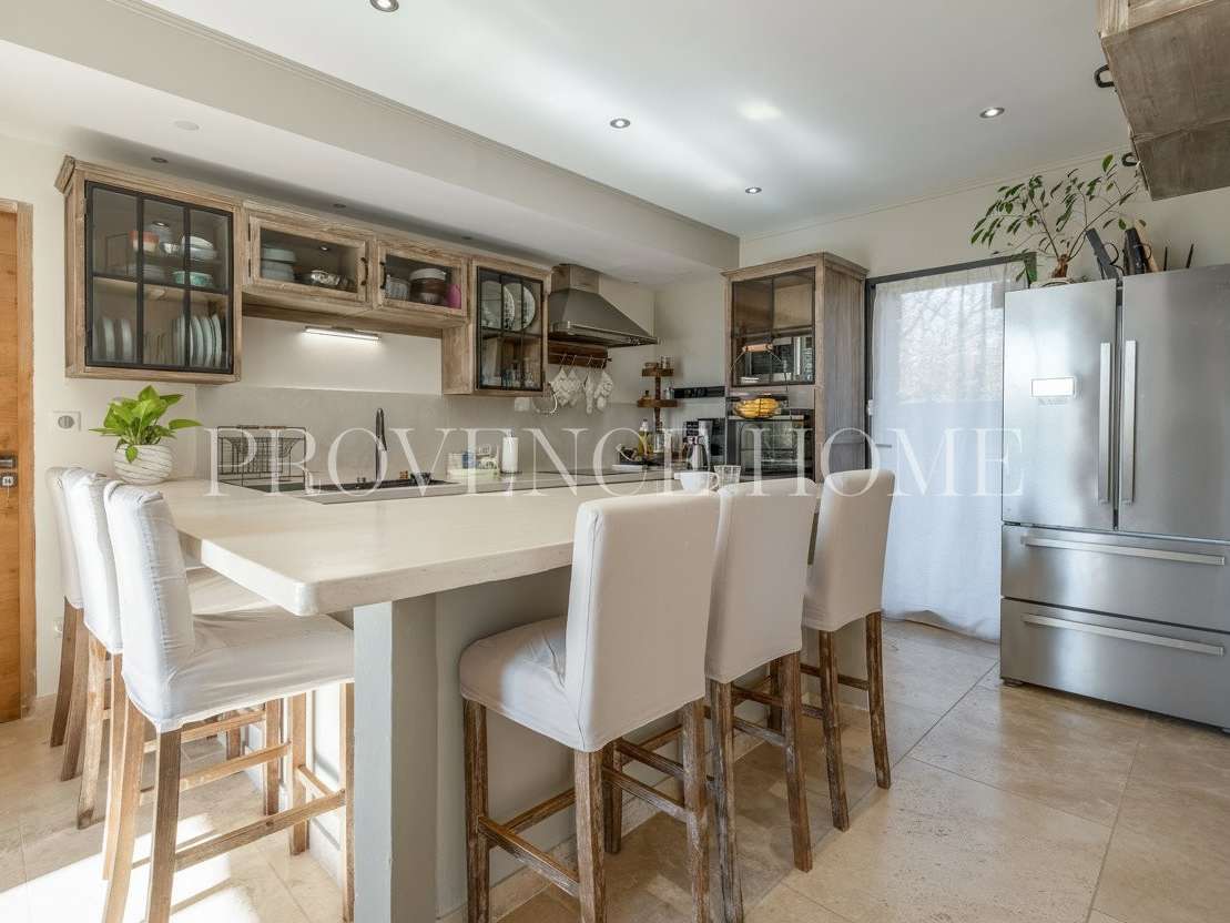 Property Gordes