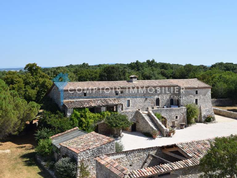 Maison Goudargues - 6 chambres - 380m²