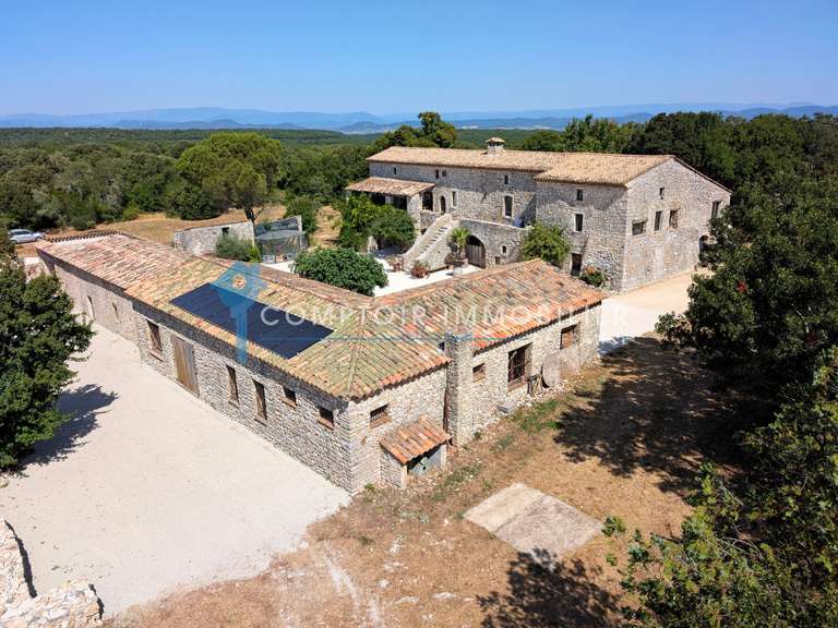 Maison Goudargues - 6 chambres - 380m²