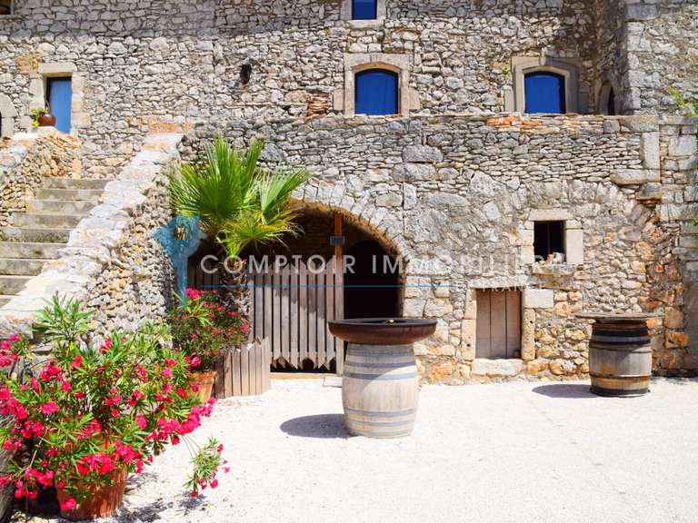 Maison Goudargues - 6 chambres - 380m²