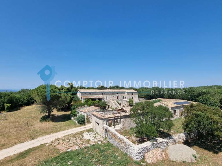 Maison Goudargues - 6 chambres - 380m²