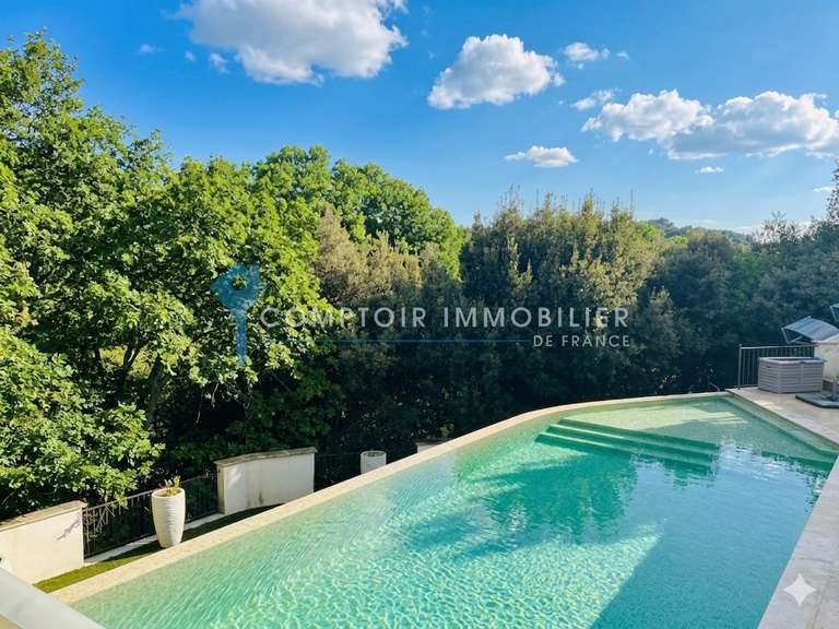 Maison Goudargues - 4 chambres - 224m²