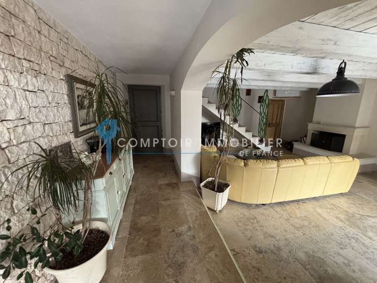 Maison Goudargues - 4 chambres - 224m²