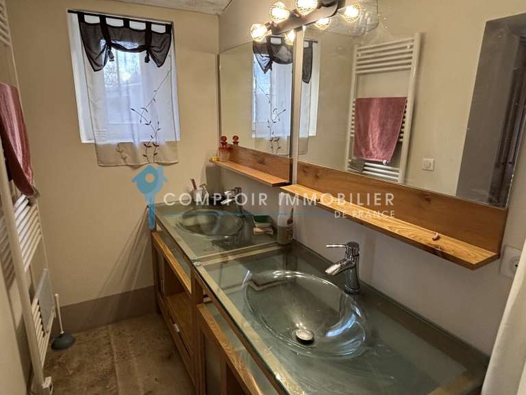 Maison Goudargues - 4 chambres - 224m²