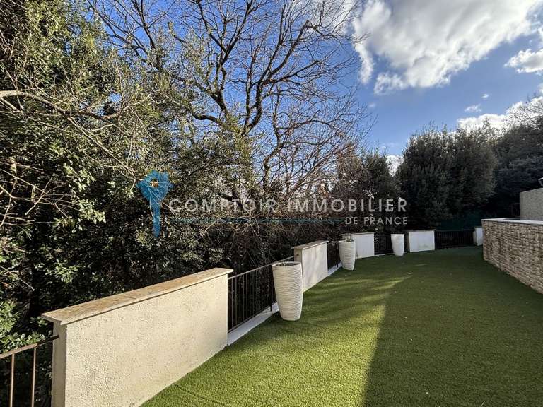 Maison Goudargues - 4 chambres - 224m²