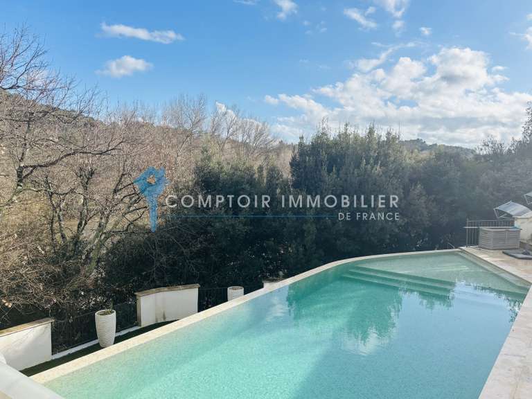 Maison Goudargues - 4 chambres - 224m²