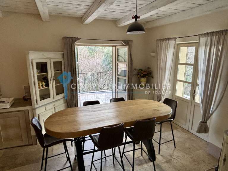 Maison Goudargues - 4 chambres - 224m²