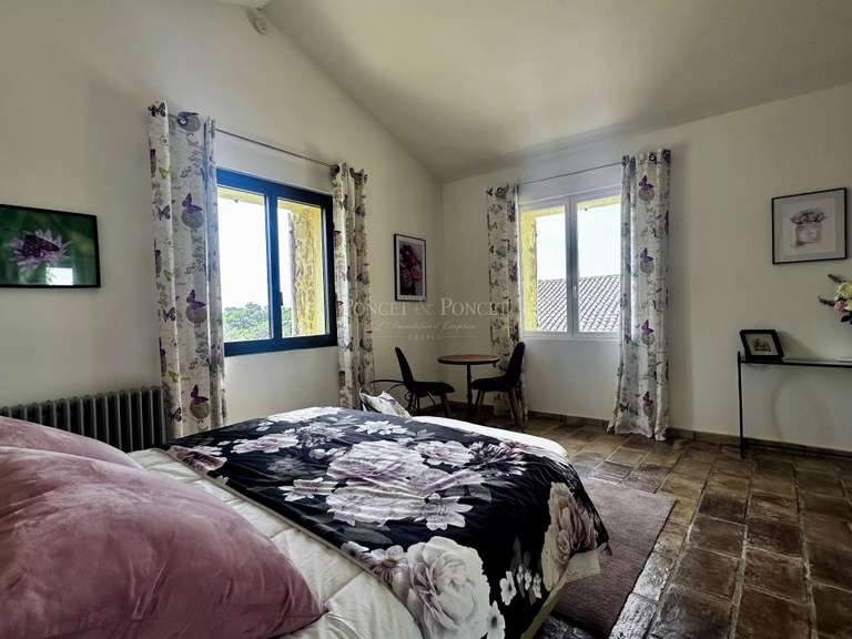 Maison Goudargues - 10 chambres - 630m²