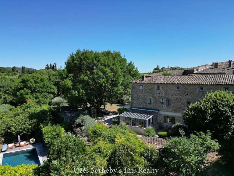 Propriété Goudargues - 7 chambres - 361m²