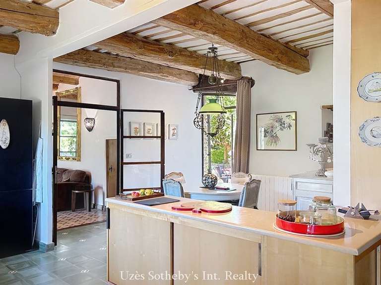 Propriété Goudargues - 7 chambres - 361m²