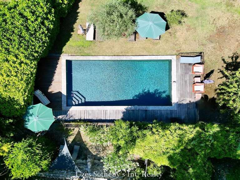 Propriété Goudargues - 7 chambres - 361m²