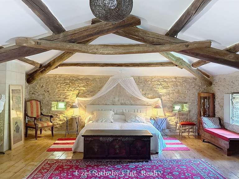 Propriété Goudargues - 7 chambres - 361m²