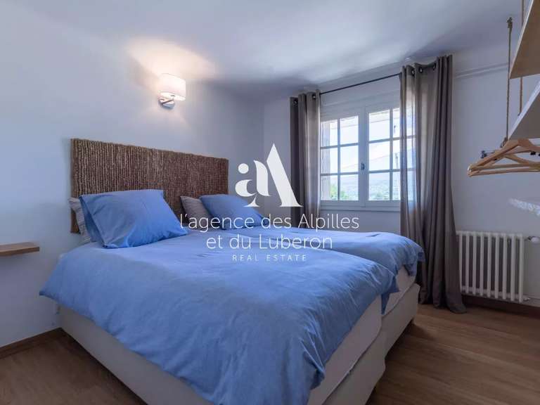 House Goult - 5 bedrooms - 350m²