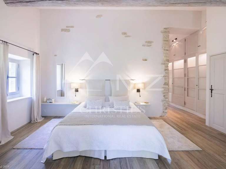 House Goult - 6 bedrooms - 500m²