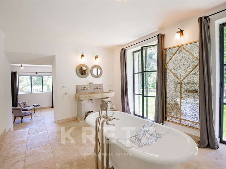 Maison Goult - 10 chambres - 660m²