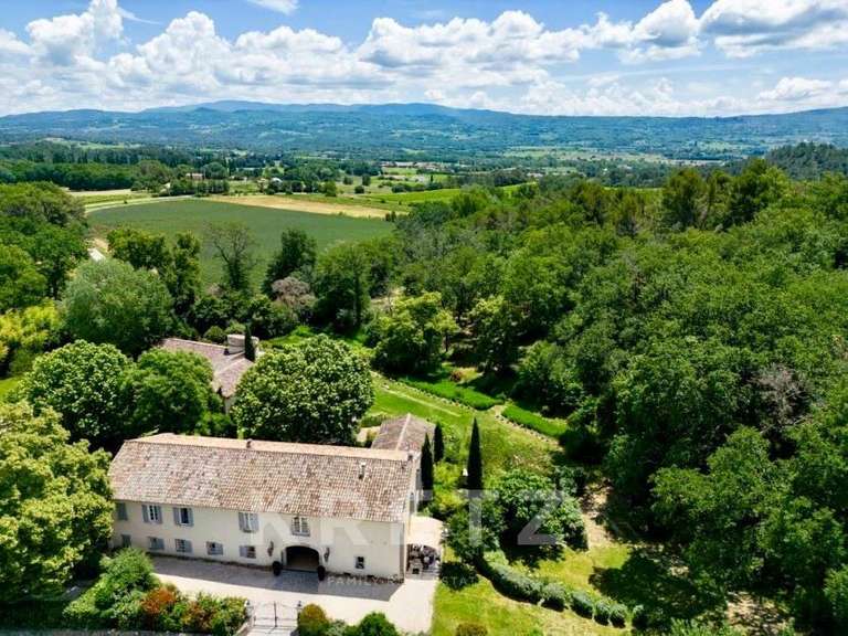 House Goult - 10 bedrooms - 660m²