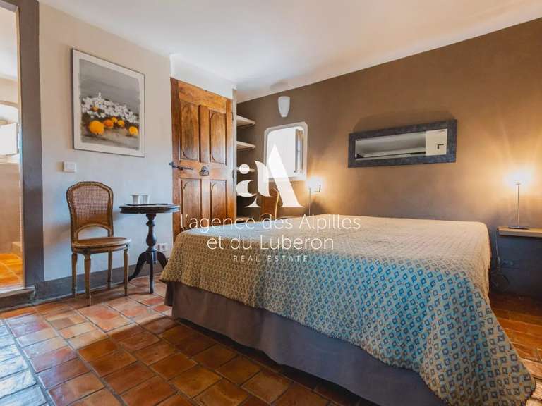 Maison Goult - 7 chambres - 376m²