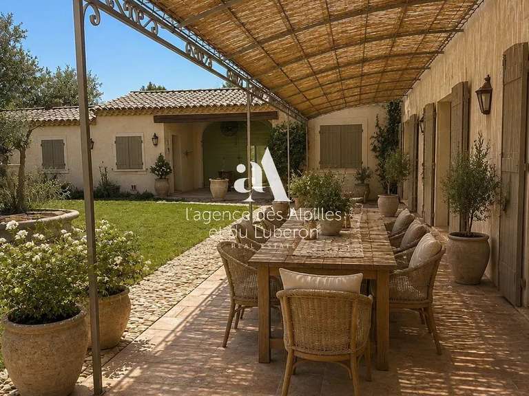 Maison Goult - 7 chambres - 550m²