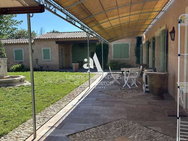 Maison Goult - 7 chambres - 550m²