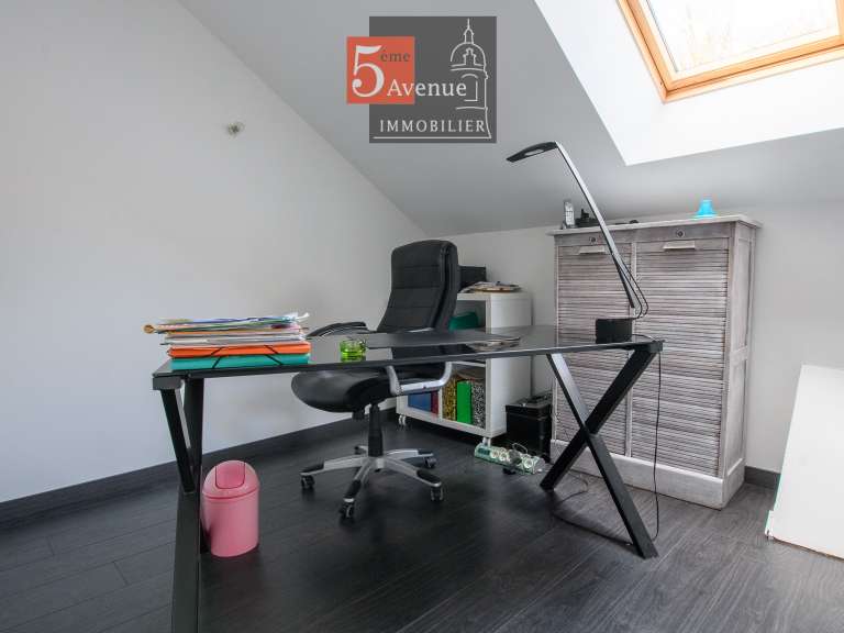 Maison Gouvieux - 4 chambres - 236m²