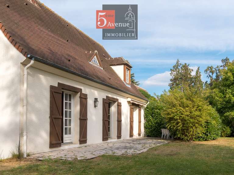House Gouvieux - 4 bedrooms - 150m²