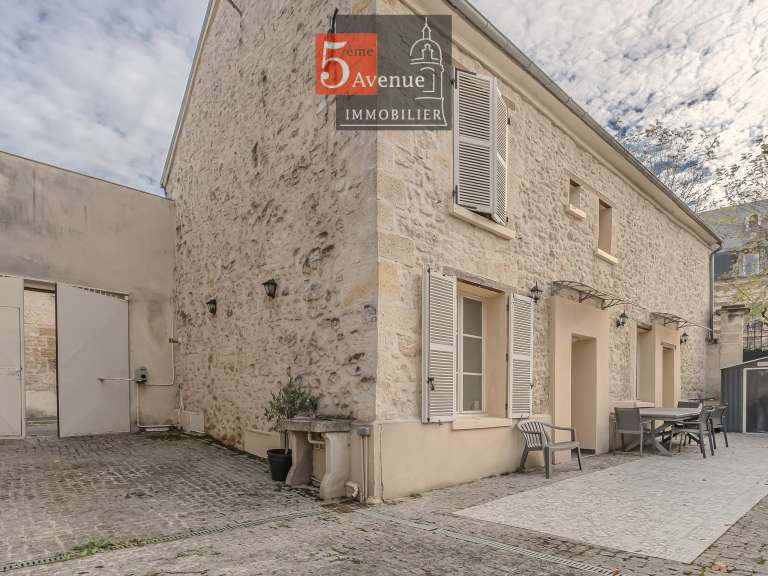 House Gouvieux - 4 bedrooms - 145m²