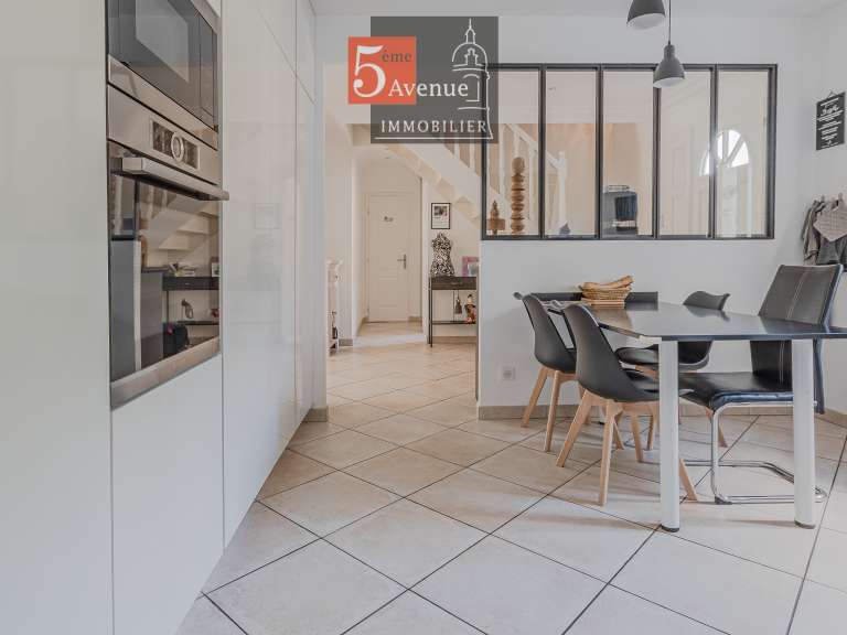 House Gouvieux - 5 bedrooms - 250m²