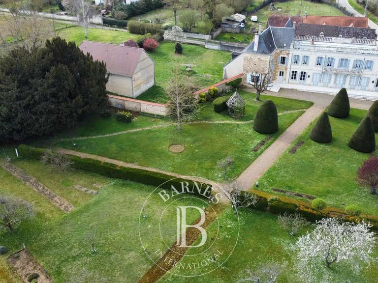 Maison Graçay - 6 chambres - 410m²