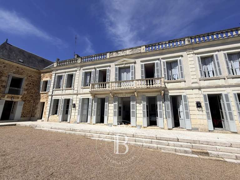 Maison Graçay - 6 chambres - 410m²