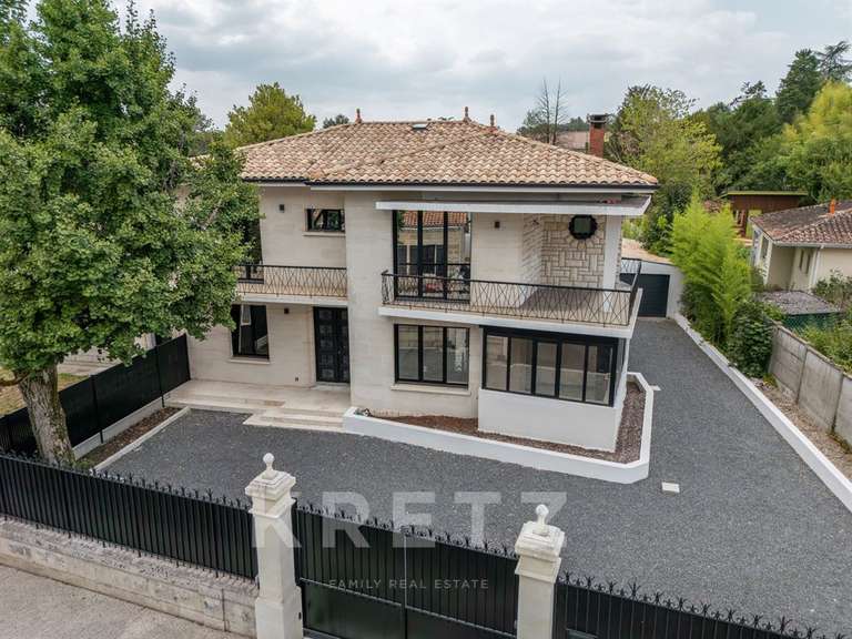 House Gradignan - 5 bedrooms - 225m²