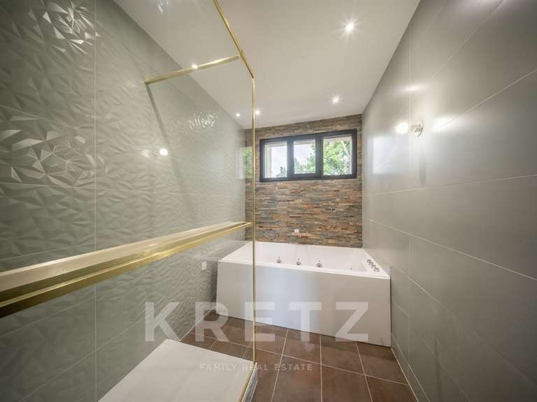 House Gradignan - 5 bedrooms - 225m²